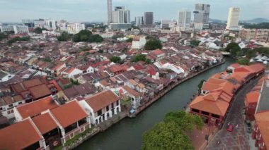Malacca, Malezya - 16 Ekim 2022: Malacca Nehri Gezisi Hava Görüntüsü