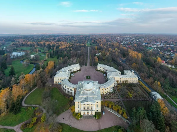 Vista Aérea Panorámica Del Parque Pavlovsk Palacio Pavlovsk Una Noche — Foto de Stock