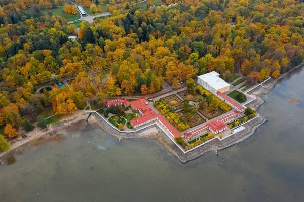 Αεροφωτογραφία Του Κάτω Πάρκου Στο Peterhof Παλάτι Monplaisir Περίπατος Κατά — Φωτογραφία Αρχείου