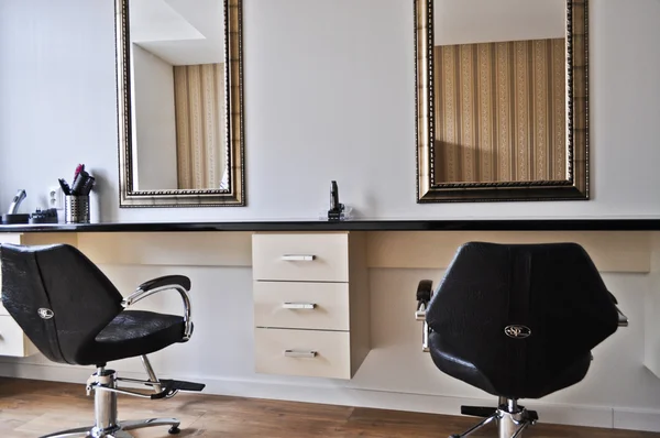 Kuaför ekipmanları ve iç