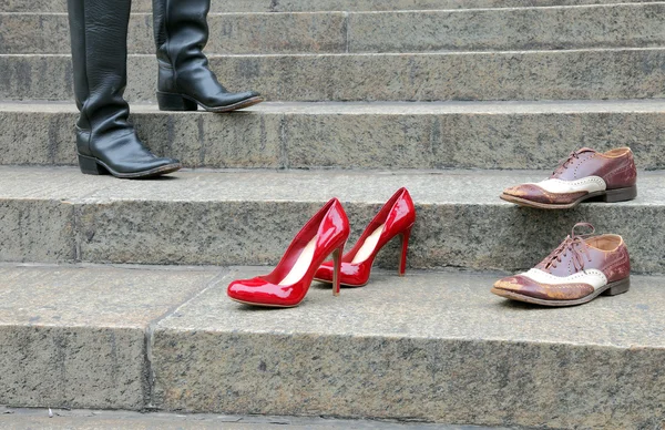Обувь и обувь на ступеньках Стоковая Картинка