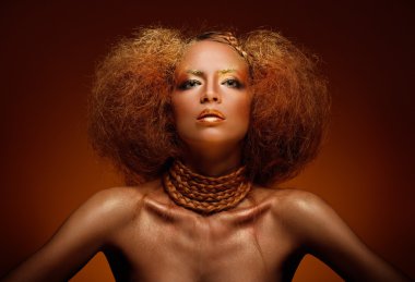 kahverengi yaratıcı portre