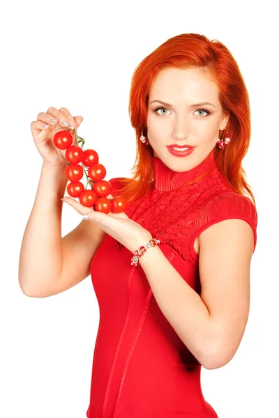 Mujer con tomates cherry —  Fotos de Stock