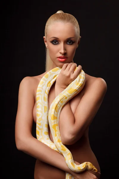 Girl with python — Stock Photo, Image