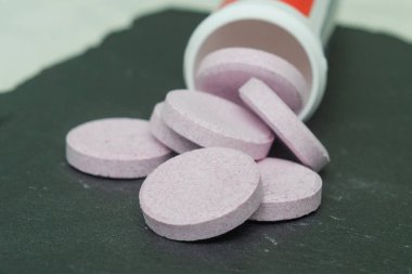 Soğuk algınlığı, ilaç ve sağlık hizmetleri için coşkulu haplar