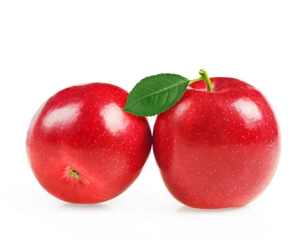 Beyaz üzerine izole kırmızı elmalar — Stok fotoğraf