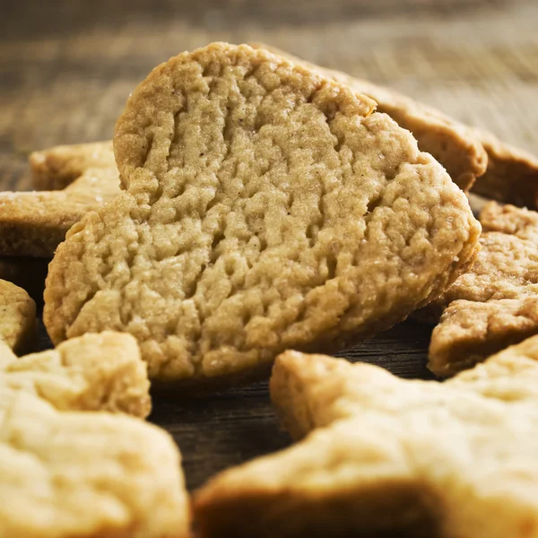 Jul cookies på en trä bakgrund — Stockfoto