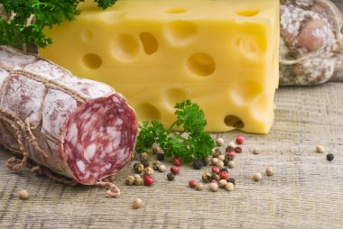 İtalyan salam ve peynir