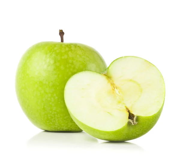 Beyaz arkaplanda yalıtılmış yeşil elma — Stok fotoğraf