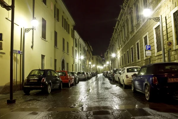 Nacht straat in de oude stad — Stockfoto