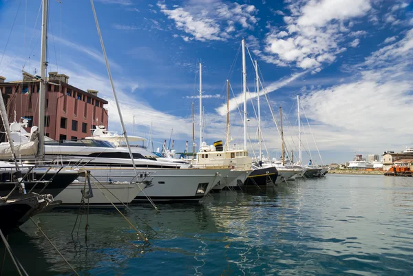 Yachts at berth — Stock Photo, Image