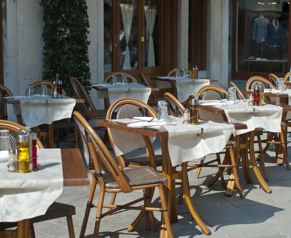 Café extérieur italien — Photo
