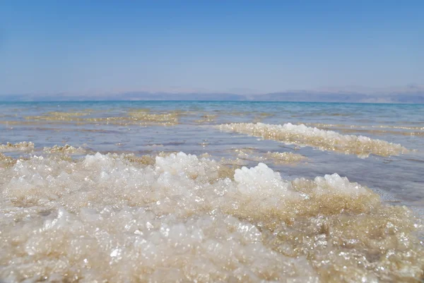 Ölü deniz tuzu doğal mineral oluşumu, dead sea, İsrail. — Stok fotoğraf