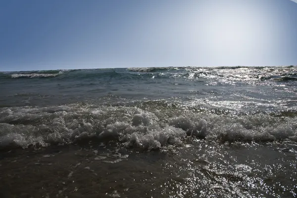 Ondes hautes à la surface de l'océan — Photo