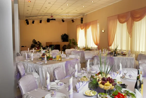 Ensemble de table pour une fête d'événement ou une réception de mariage — Photo