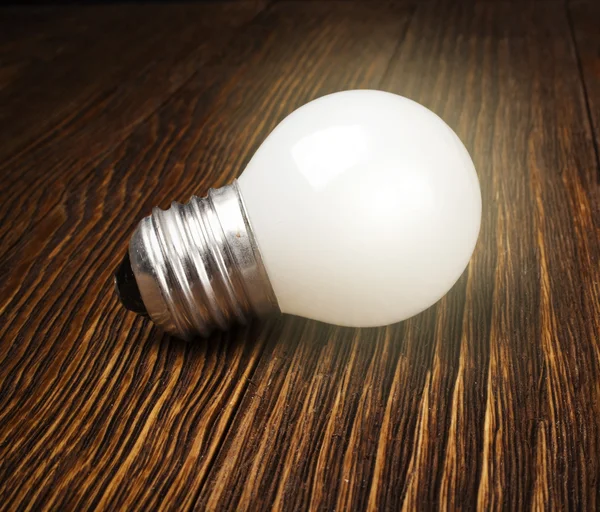 Light bulb — Stock Photo, Image