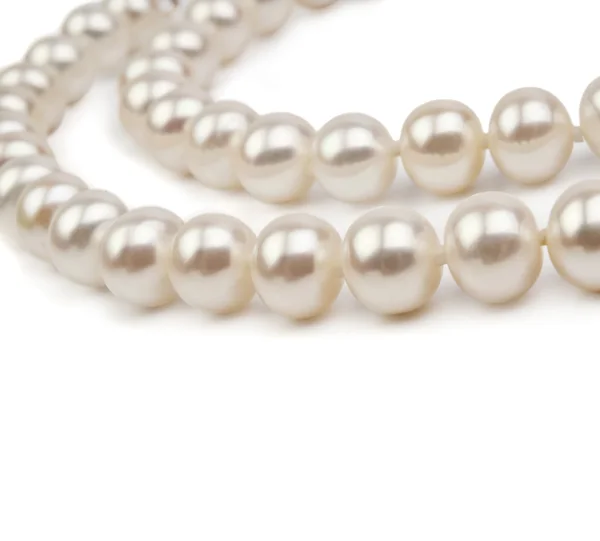 Pearl necklace isolated on the white background — Stock Photo, Image