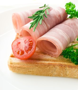 rosemary ile jambon dilimleri