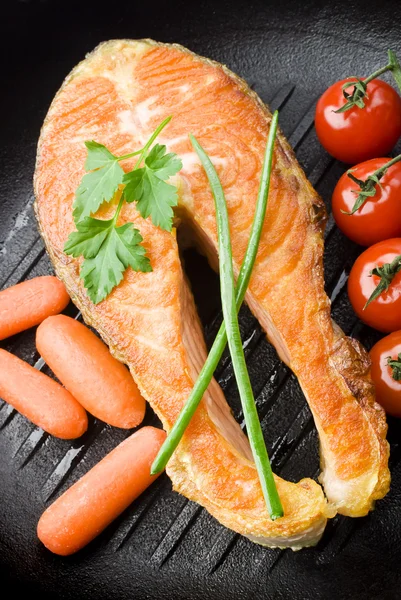 Bife de salmão — Fotografia de Stock