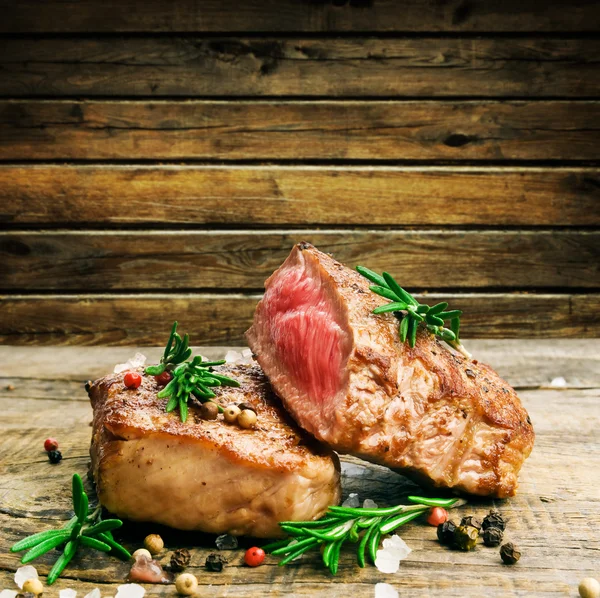 Hovězí steak — Stock fotografie