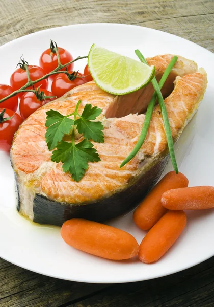 Bife de salmão — Fotografia de Stock