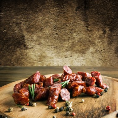 Tütsülenmiş sosis