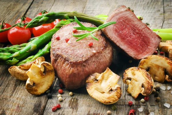 Steak vom Grill — Stockfoto