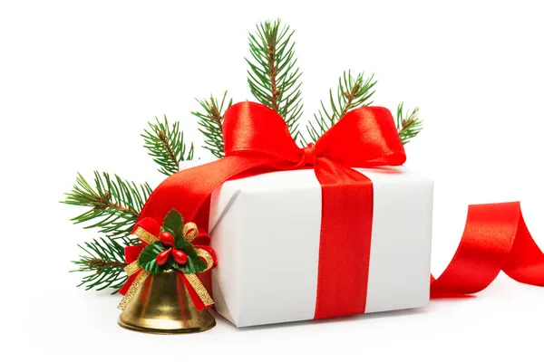 Рождественский Подарок Коробку Безделушки Изолированы Белом Фоне — стоковое фото