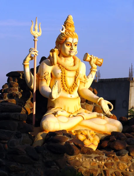 Άγαλμα του Λόρδου shiva μέσα karnataka — Φωτογραφία Αρχείου