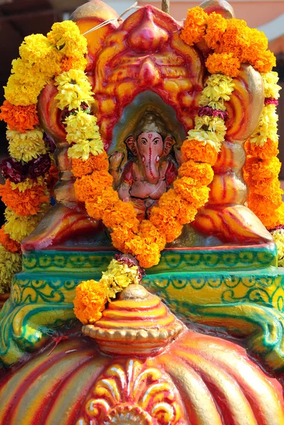Бог Ганеша на алтаре в индуистском храме, Гоа — стоковое фото