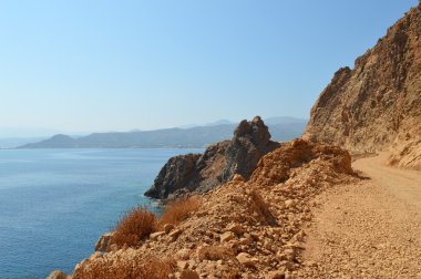 kayalar ve deniz