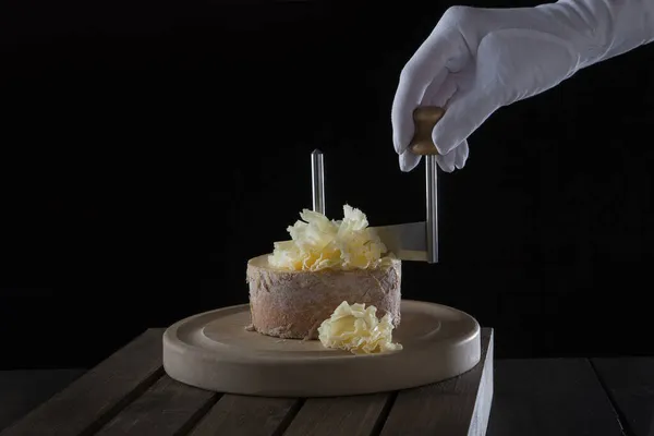 Hand White Glove Cuts Swiss Tete Moine Cheese Thin Shavings — Stock Photo, Image
