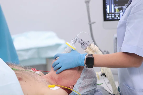 Instalação Tubo Respiratório Durante Anestesia Equipamento Médico Para Introdução Anestesia — Fotografia de Stock