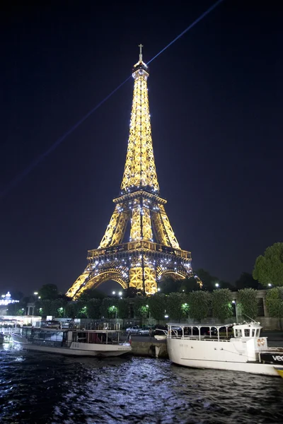 Παρίσι τη νύχτα — Φωτογραφία Αρχείου