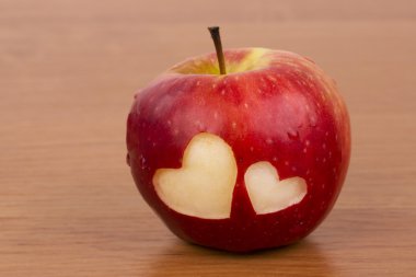 iki kalp taze elma, valentine Tema
