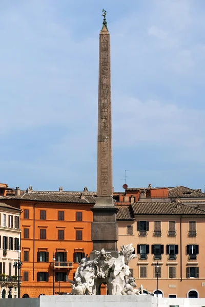 Obelisco en Roma —  Fotos de Stock