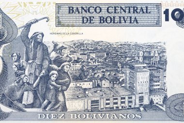 Crolnilla Kahramanları Heykeli ve Cochabamba şehri manzarası