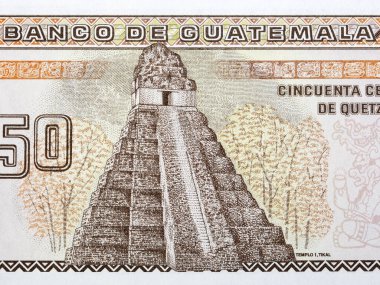 Guatemalalı Tikal tapınağı Quetzal