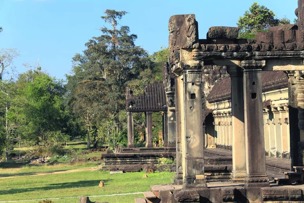 Letni Krajobraz Angkor Hinduski Kompleks Świątynny Dedykowany Bogu Vishnu — Zdjęcie stockowe