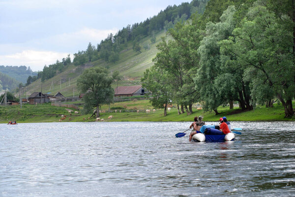 сплав по реке Белой на Южном Урале