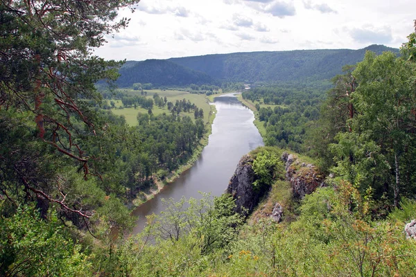 Sommar Landskap White River South Ural — Stockfoto