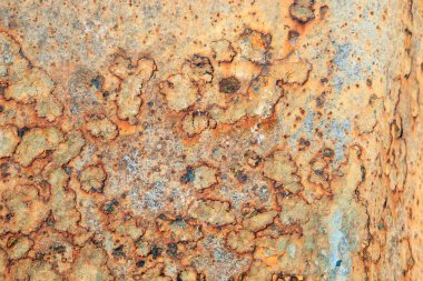 Doğal ışıkta paslı metalin makro dokusu