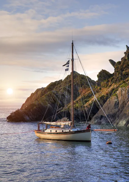 Yacht, Cornwall, England — Stockfoto