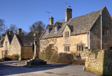 Cotswold Köyü, stanton
