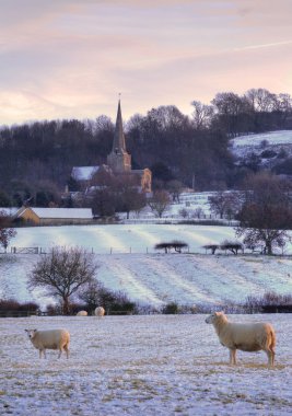 Kışın kırsal cotswolds