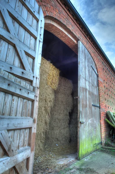 Siano stodoła drzwi, Anglia — Zdjęcie stockowe