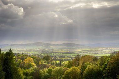 Bulutlu cotswolds