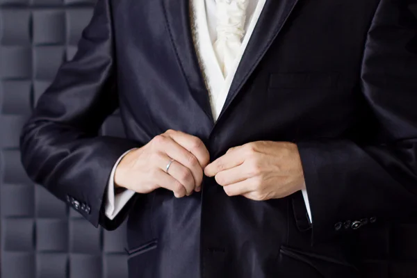 damat ceket kadar düğmelerini