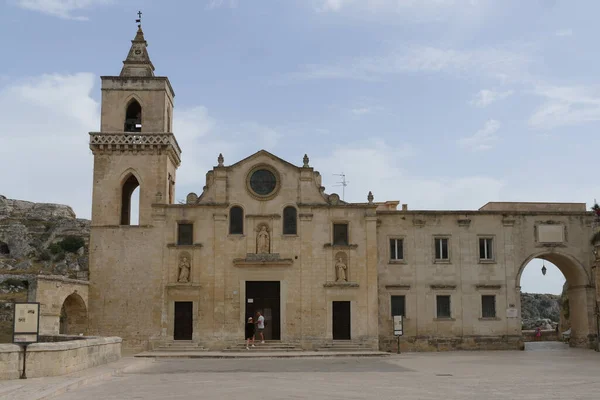 Εκκλησία Του Αγίου Pietro Caveoso Στη Matera Τοποθετείται Στο Γκρεμό — Φωτογραφία Αρχείου