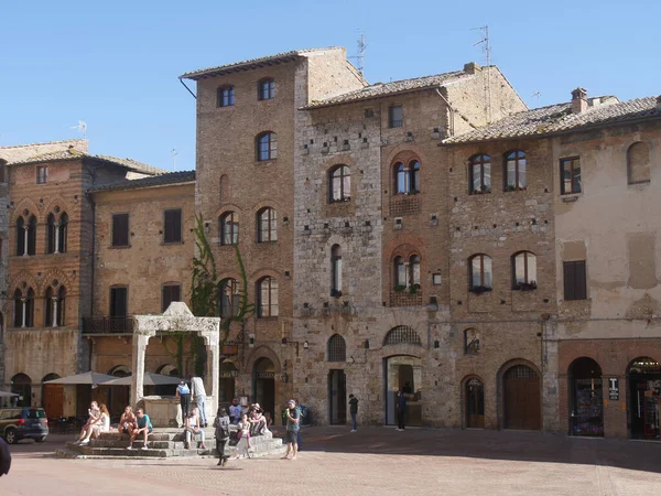 Plaza Cisterna San Gimignano Con Pozo Octogonal Centro Las Altas — Foto de Stock